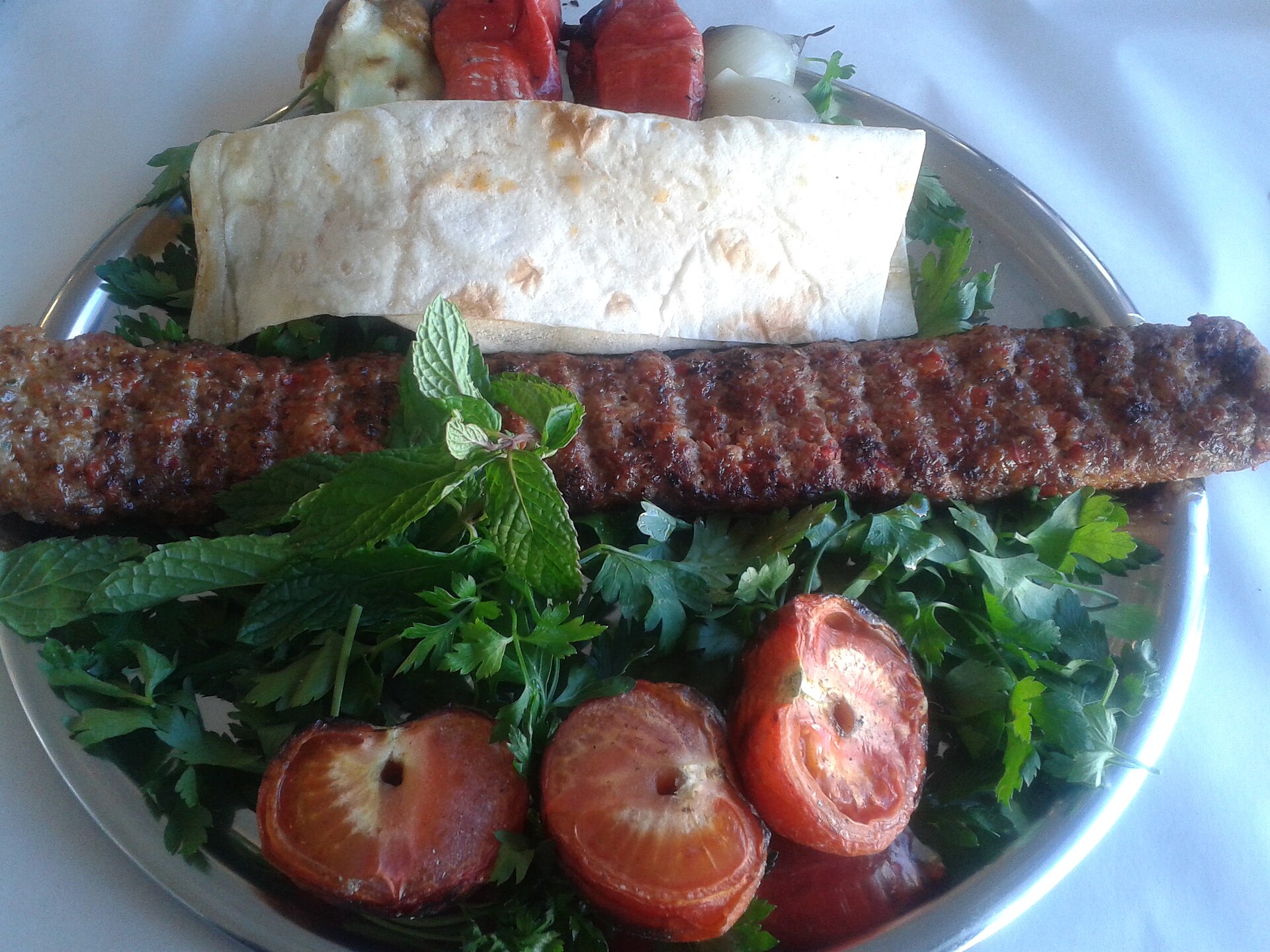 Lavaş üzerinde Adana